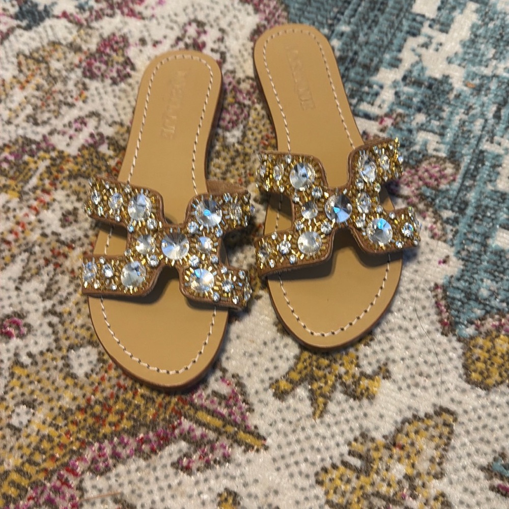 Mystique Crystal Embellished H-Strap Flat Slides Sandals Tan Gold NWOB Size 8